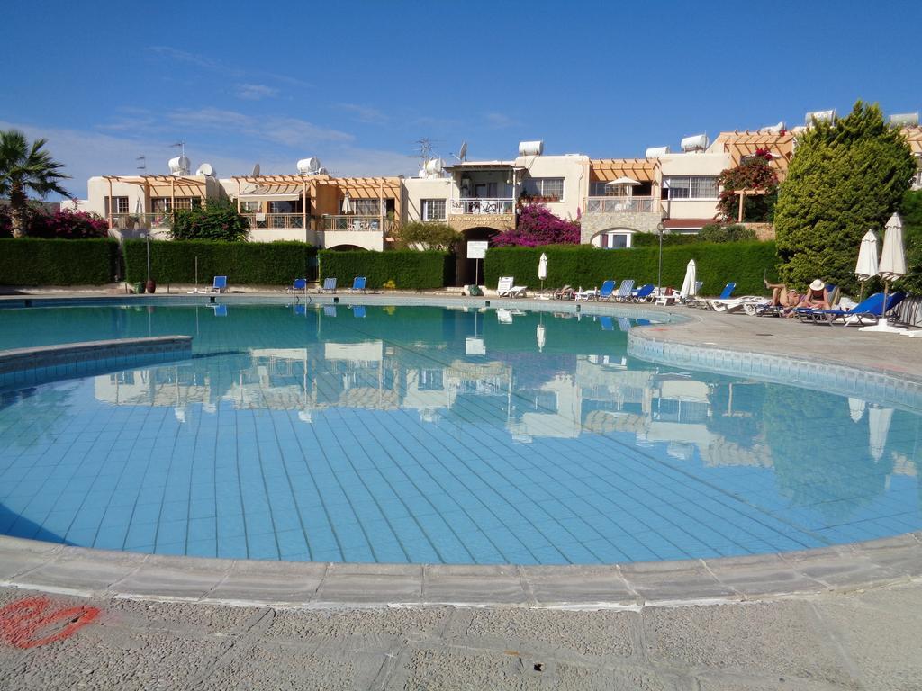 Santa Barbara Complex Apartment Limassol Ngoại thất bức ảnh