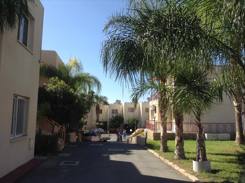 Santa Barbara Complex Apartment Limassol Ngoại thất bức ảnh