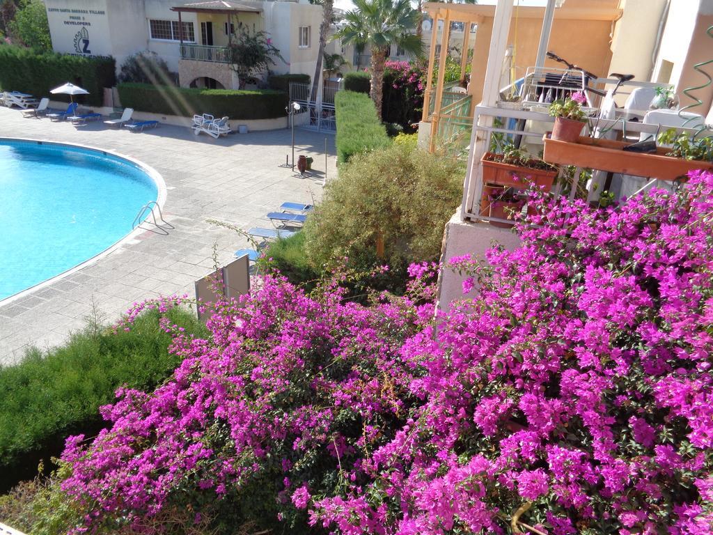 Santa Barbara Complex Apartment Limassol Ngoại thất bức ảnh
